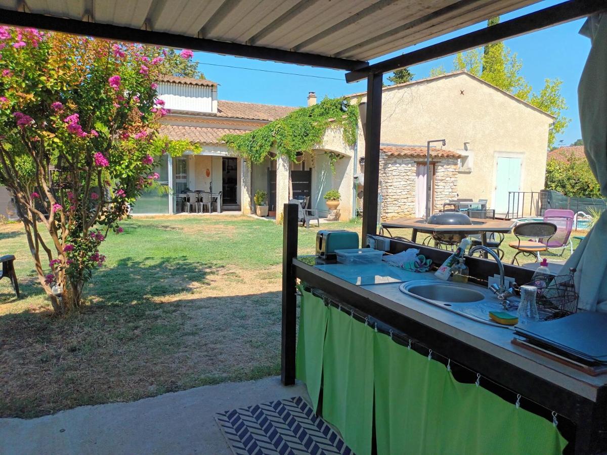 Chambres D'Hotes & Jacuzzi - A L'Ombre Des Amandiers Saint-Martin-dʼArdèche Exterior foto